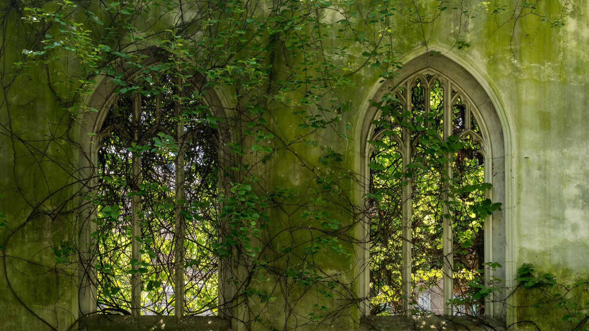 St Dunstan: Il Giardino Segreto tra le Rovine a Londra