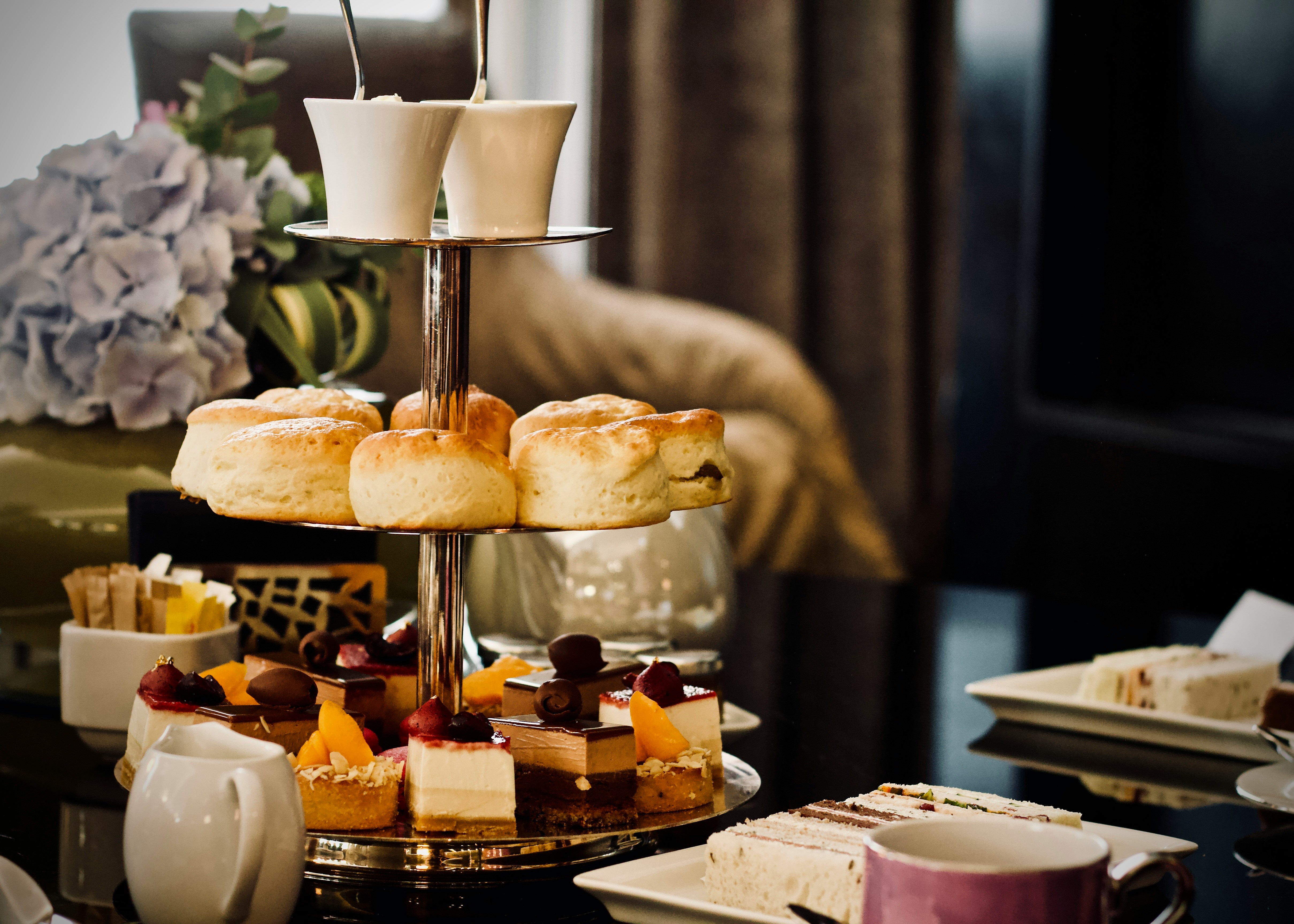 3 Posti Dove Fare Afternoon Tea a Londra con £20