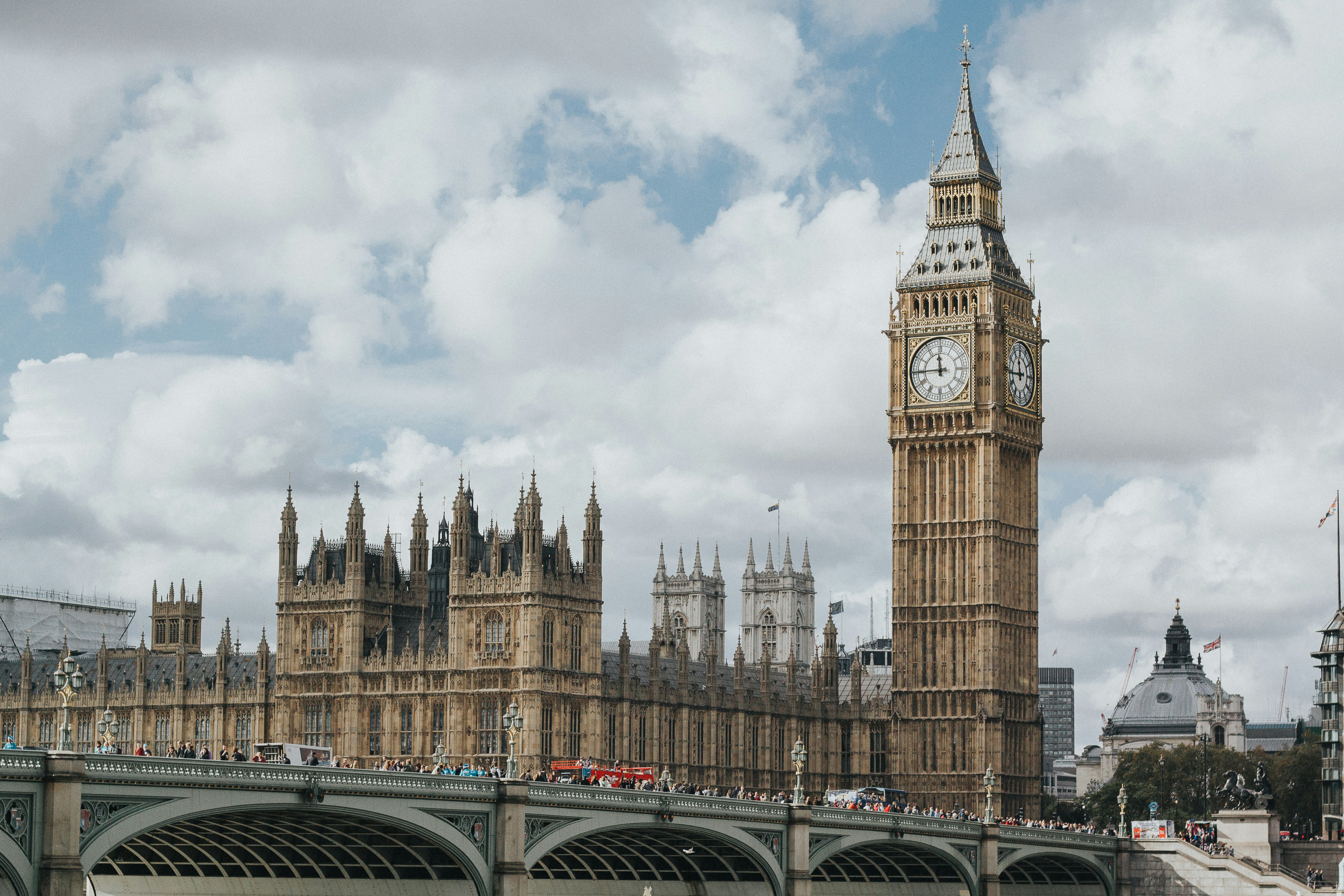 Hotel Londra centro: guida alle zone migliori